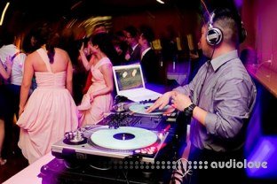 SkillShare Working with a DJ Events and Weddings