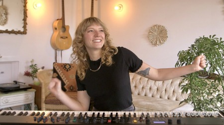 SkillShare Songwriting for the Soul An Intuitive Approach to Singing, Piano, and Guitar